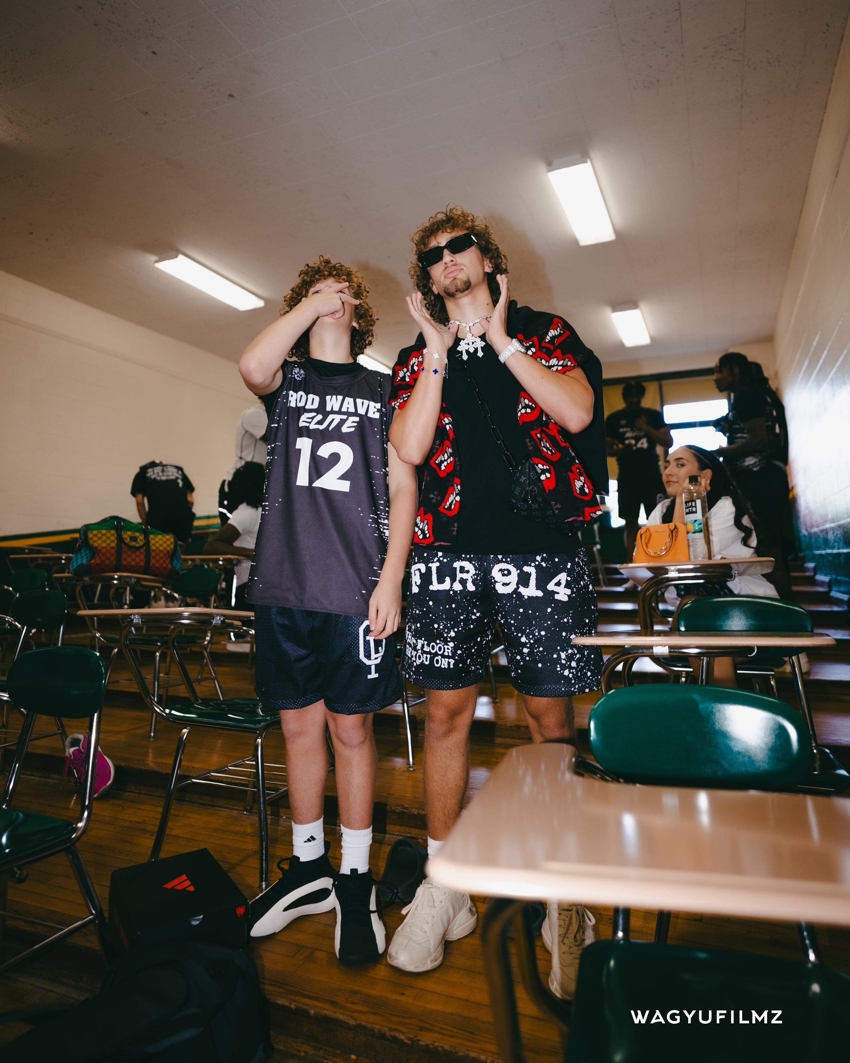 JET BLACK SPLATTER SHORTS – FLOOR914