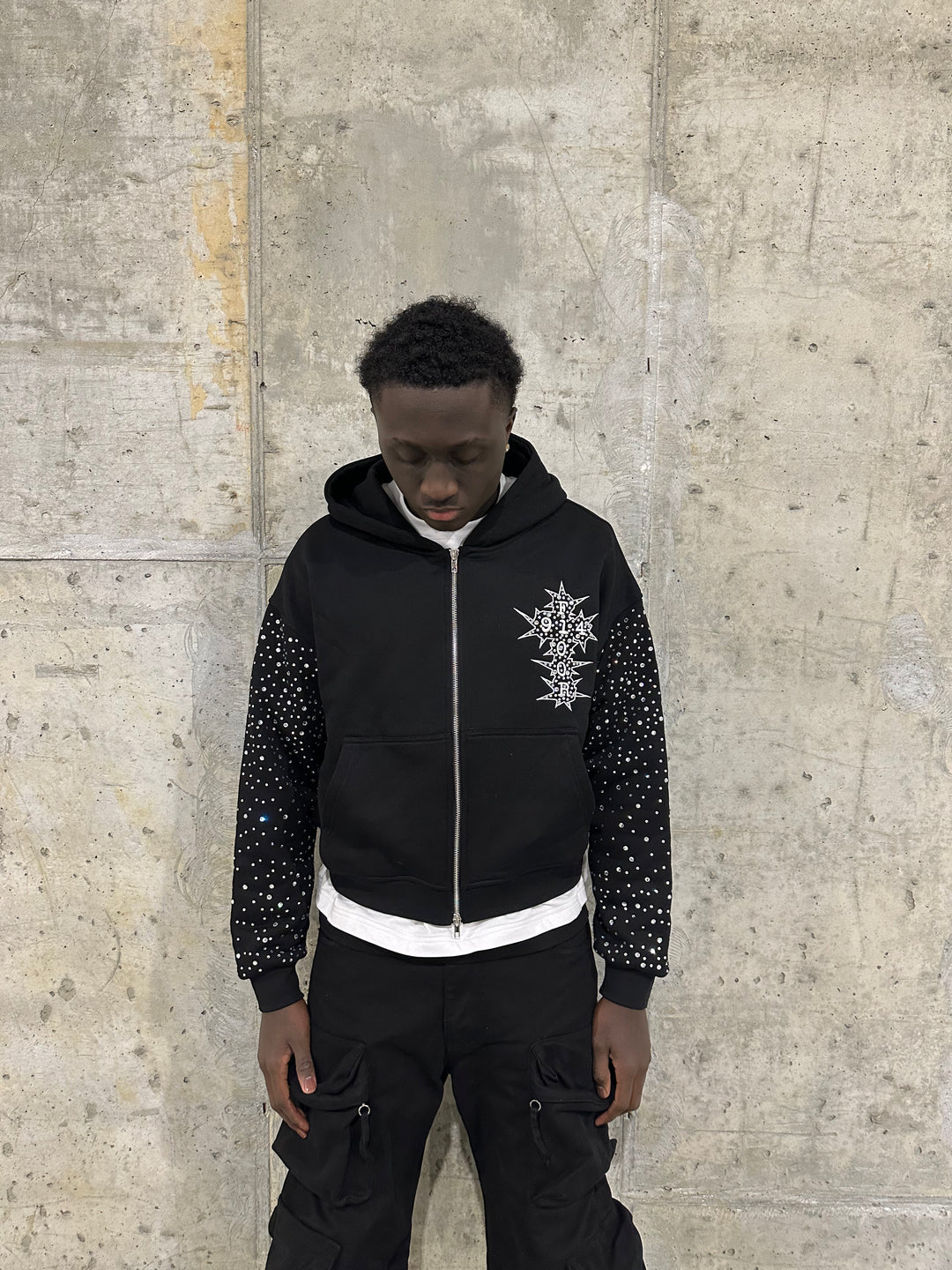 BLACK CHROMATIC ZIP – FLOOR914 BLACK CHROMATIC ZIP – FLOOR914